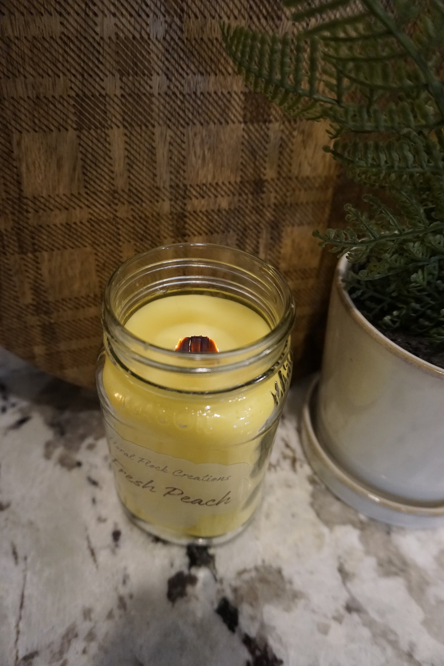 Fresh Peach 13 oz Candle